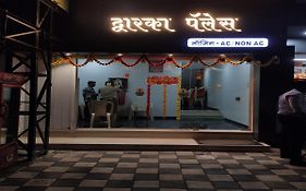 Hotel Dwarka Palace